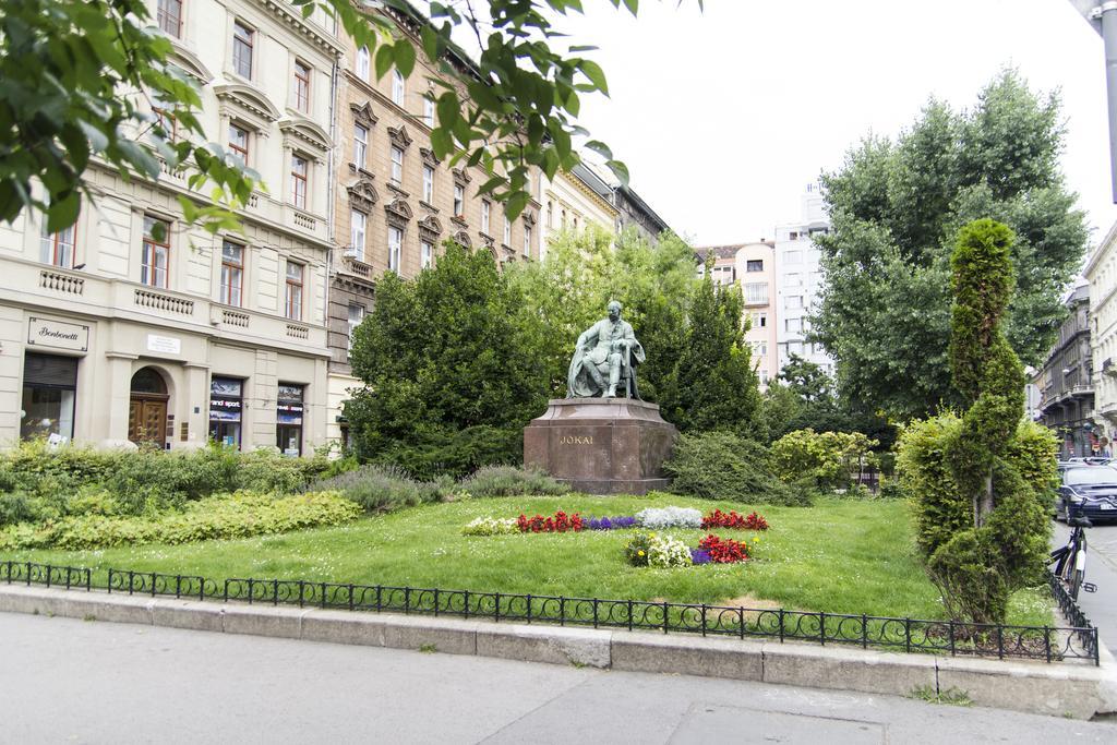 Real Apartments Lovag Будапеща Стая снимка